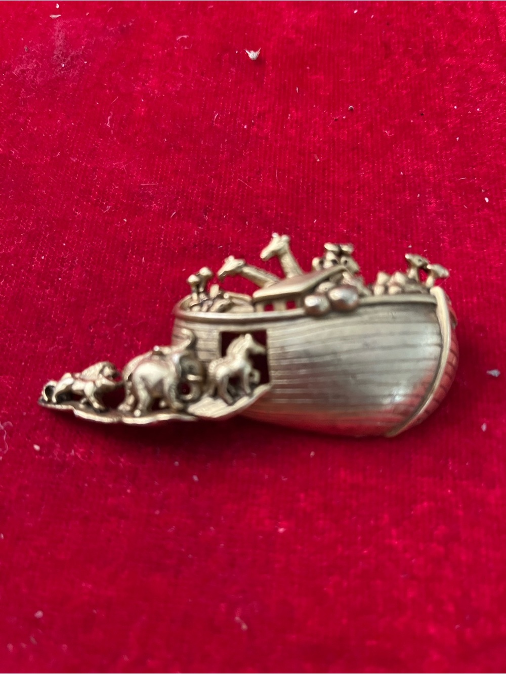 Vintage Brass Noah's Ark Pin Brooch - Gold Tone
